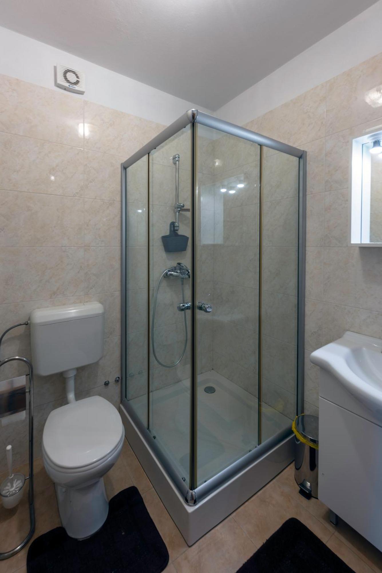 Apartment Anamaria With Seaview ペトルチャネ エクステリア 写真